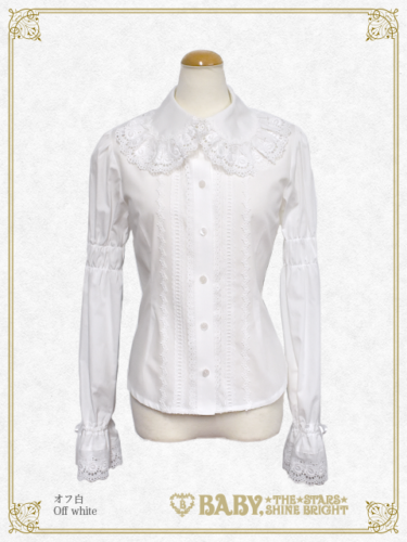 後ろピンタックブラウス